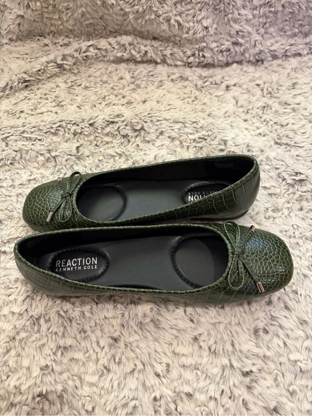 Kenneth Cole Reaction Olive Green Croc-Embossed Ballet Flats